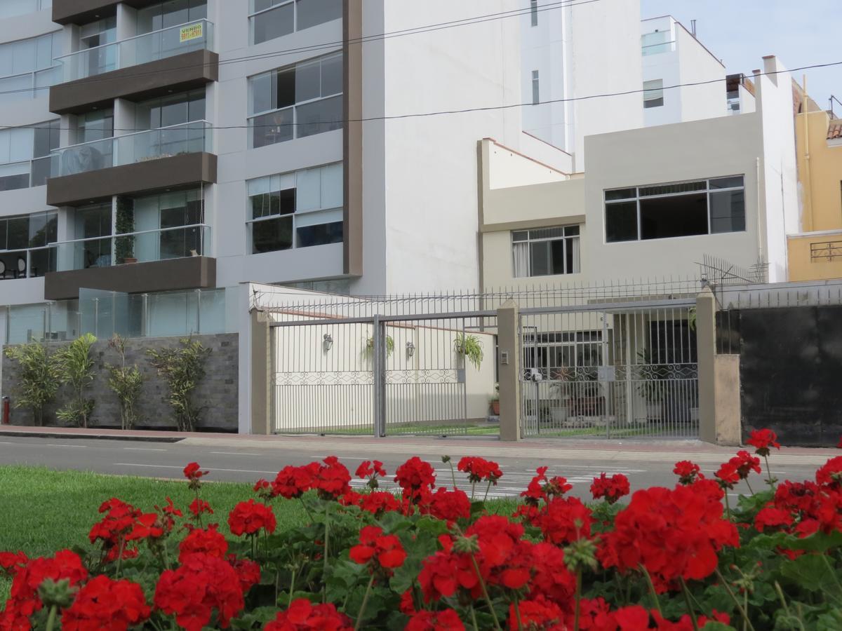 Miraflores Inn Lima Exterior photo